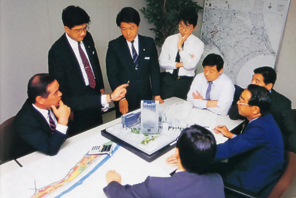 地域開発部の会議風景